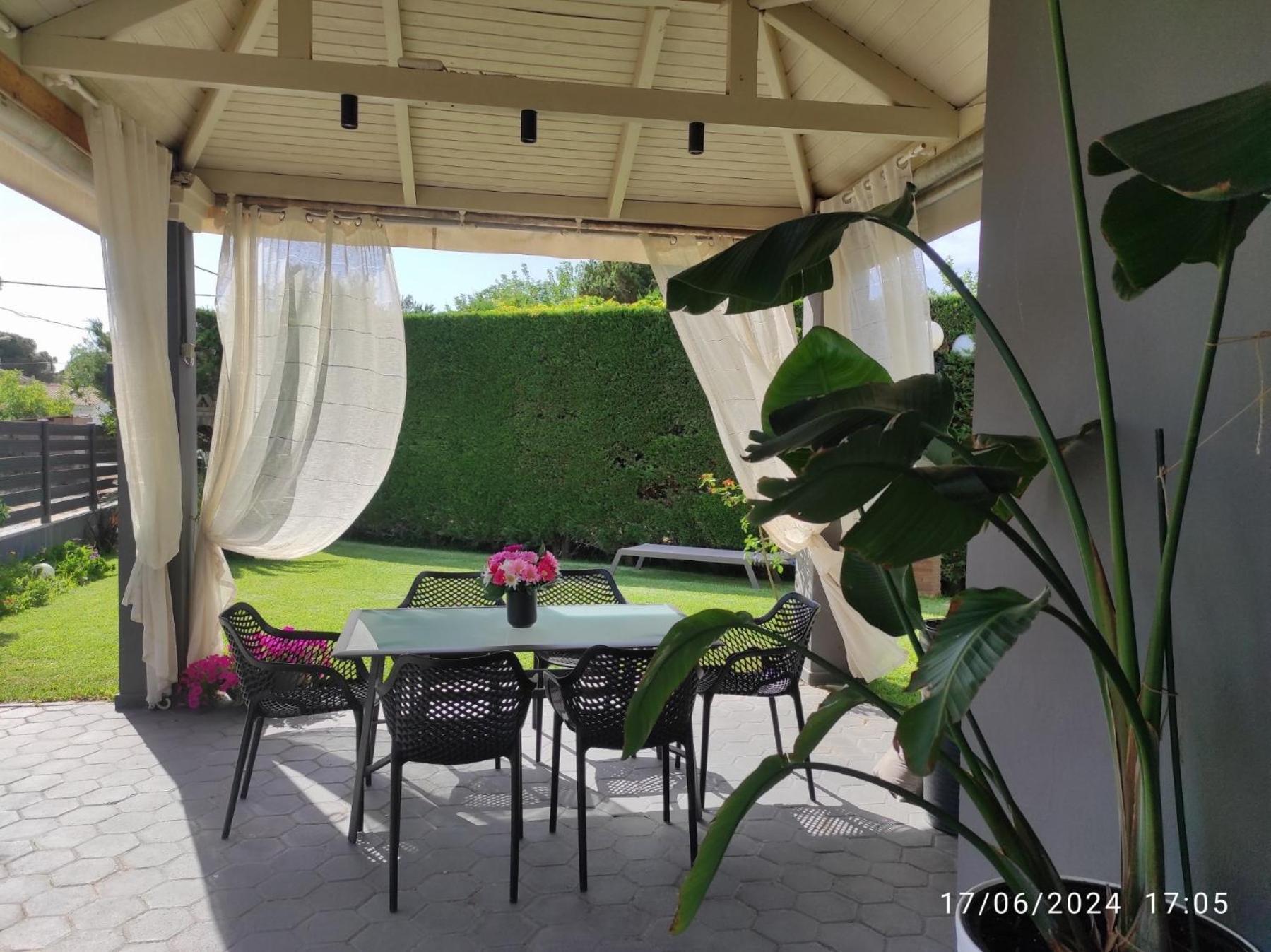 Peter'S Country House Katakolo Exterior foto